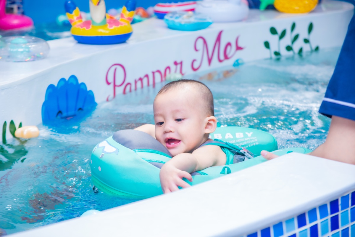 Baby enjoying a hydrotherapy session at PamperMe